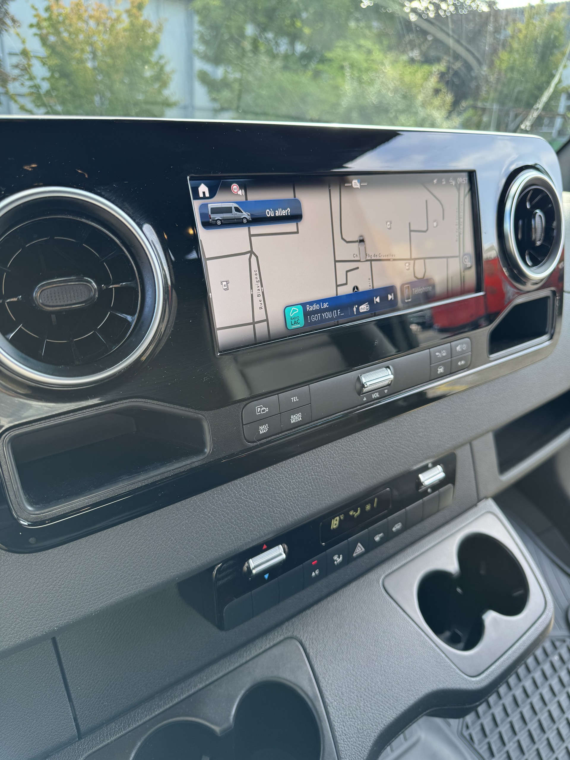 MERCEDES-BENZ 2.0 CDI 190 Pro-image-11