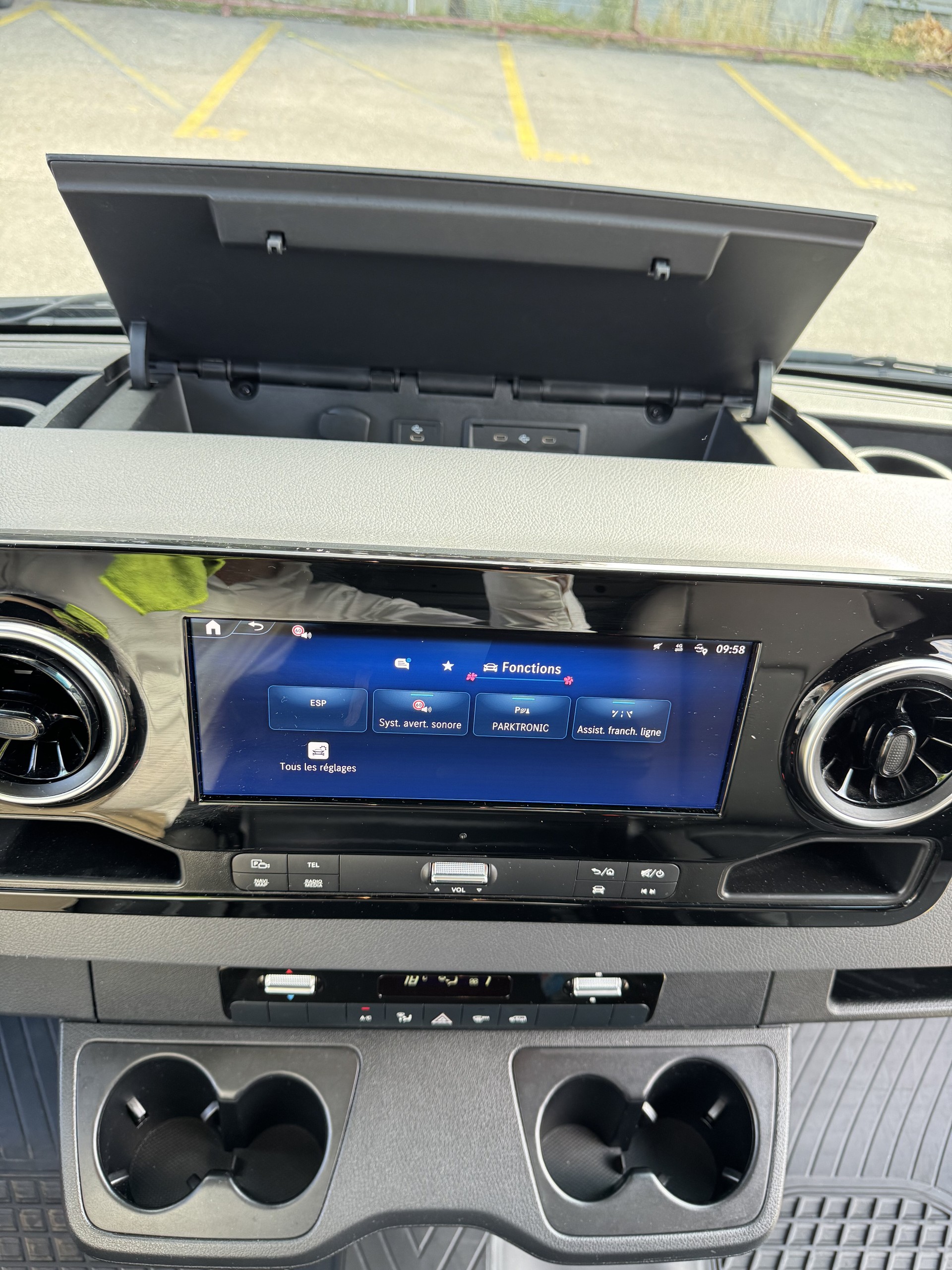 MERCEDES-BENZ 2.0 CDI 190 Pro-image-19