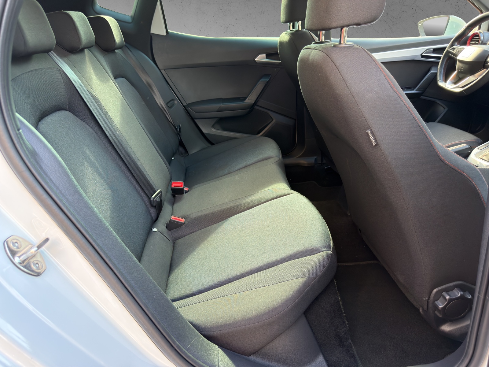 SEAT Arona 1.0 TSI Eco Hola FR DSG-image-11