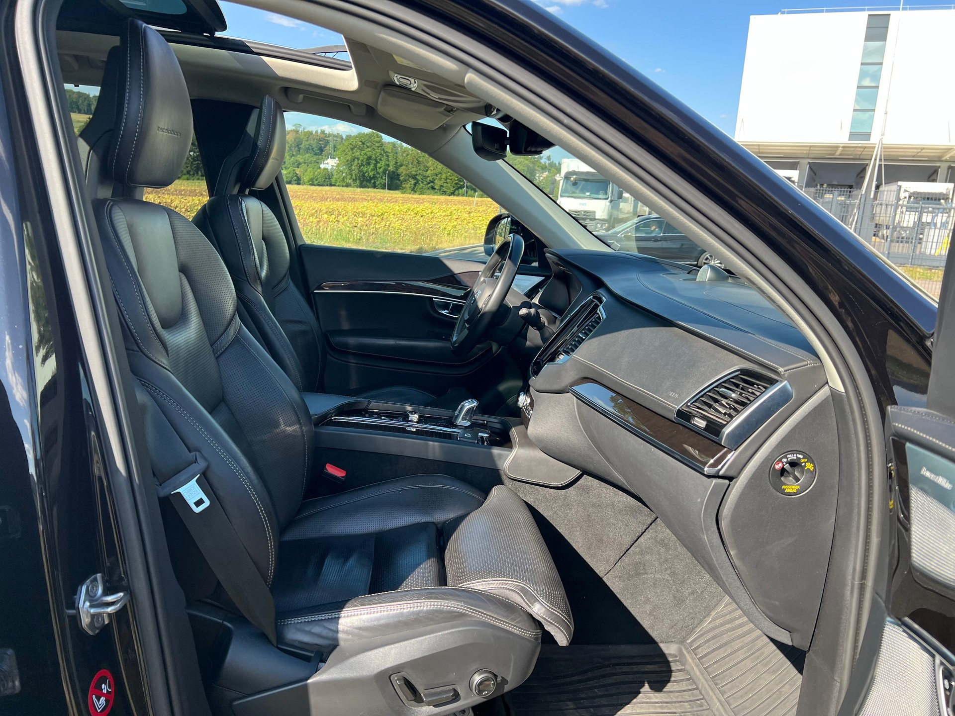 VOLVO XC90 T8 AWD Inscription Geartronic-image-23
