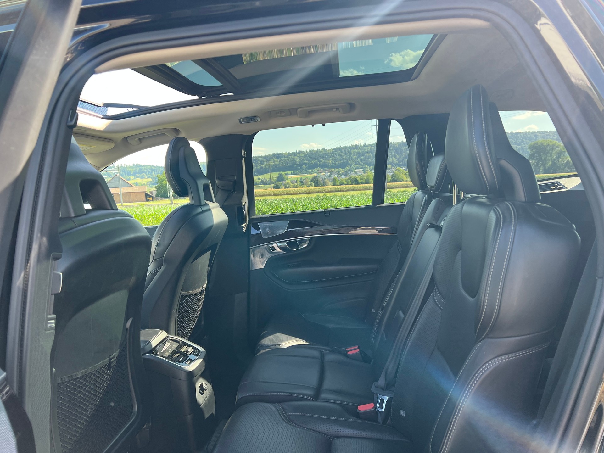 VOLVO XC90 T8 AWD Inscription Geartronic-image-17