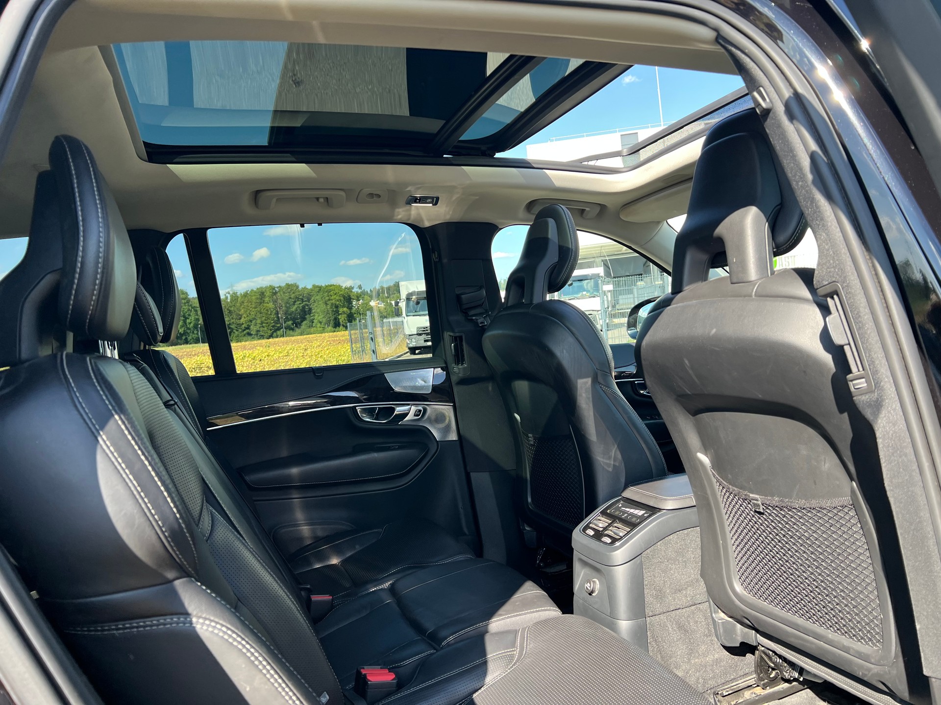 VOLVO XC90 T8 AWD Inscription Geartronic-image-28