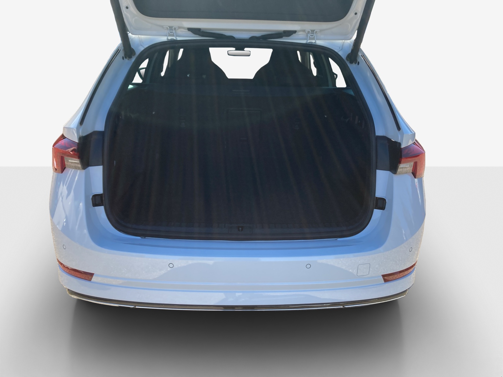 SKODA Octavia Combi 1.4 TSI PHEV DSG SportLine-image-5