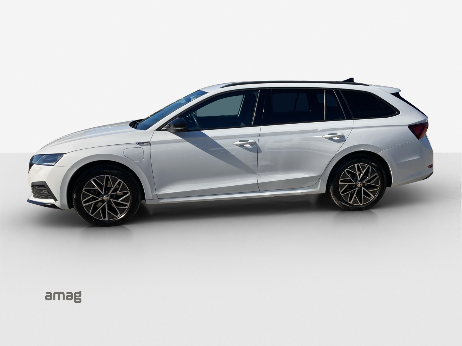SKODA Octavia Combi 1.4 TSI PHEV DSG SportLine-showroom-element-2