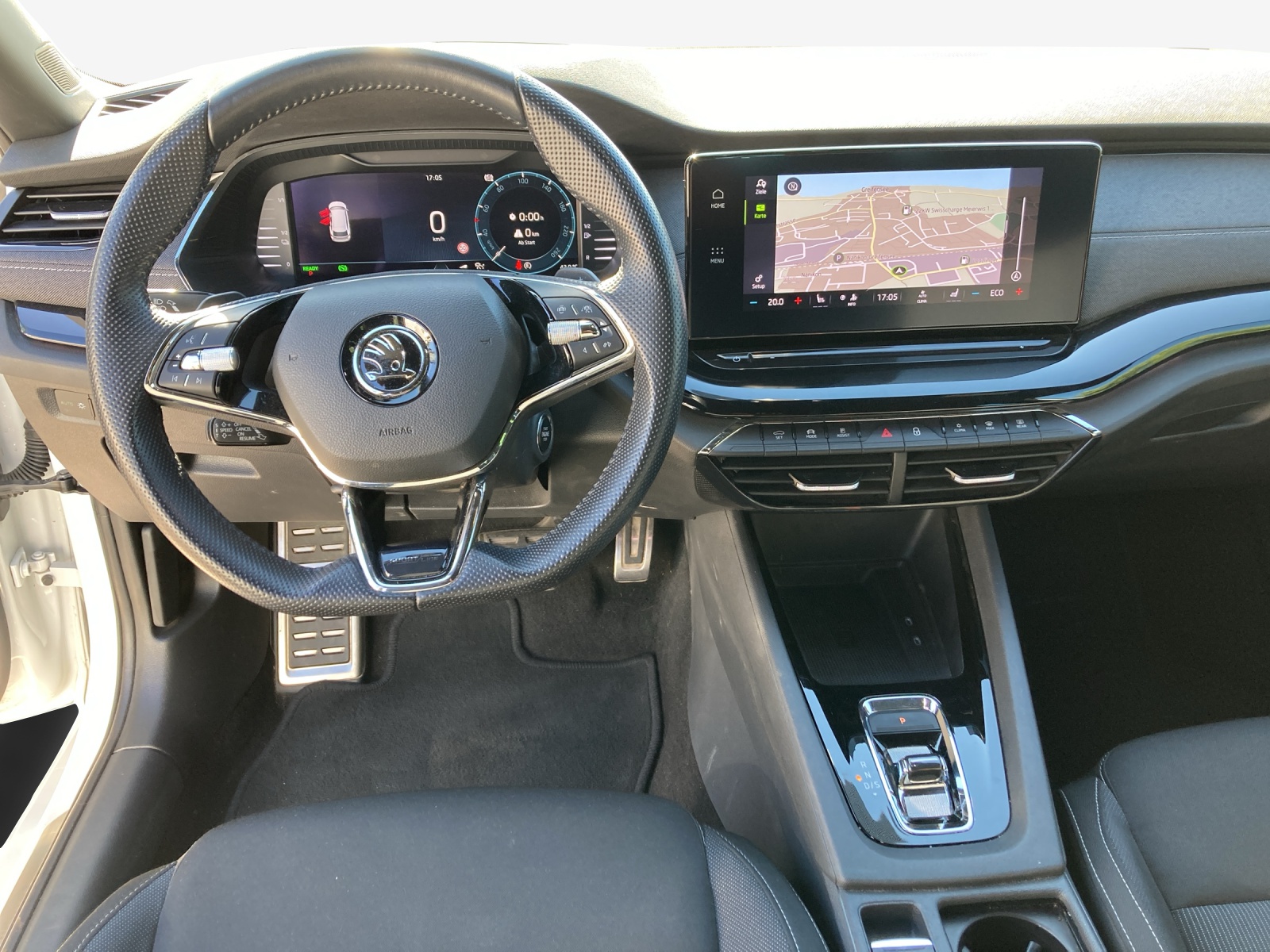 SKODA Octavia Combi 1.4 TSI PHEV DSG SportLine-image-10