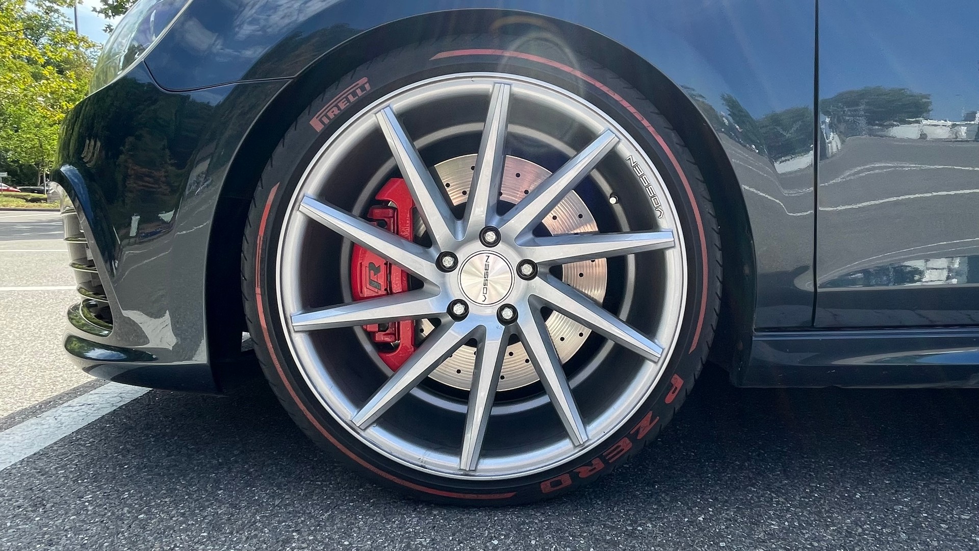 VW 2.0 TSI R 4motion-image-3