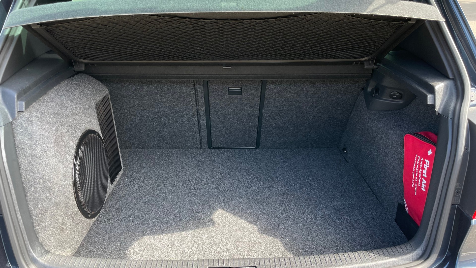 VW 2.0 TSI R 4motion-image-8