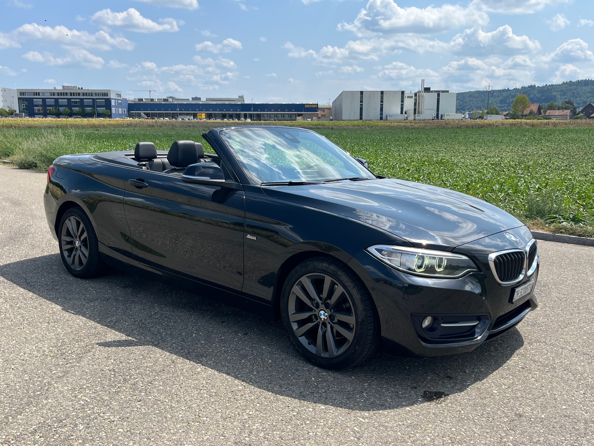 BMW 220i Luxury Line Steptronic-image-5