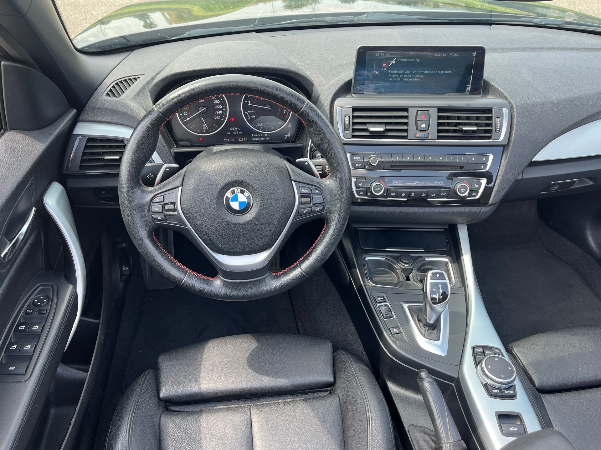 BMW 220i Luxury Line Steptronic-image-10