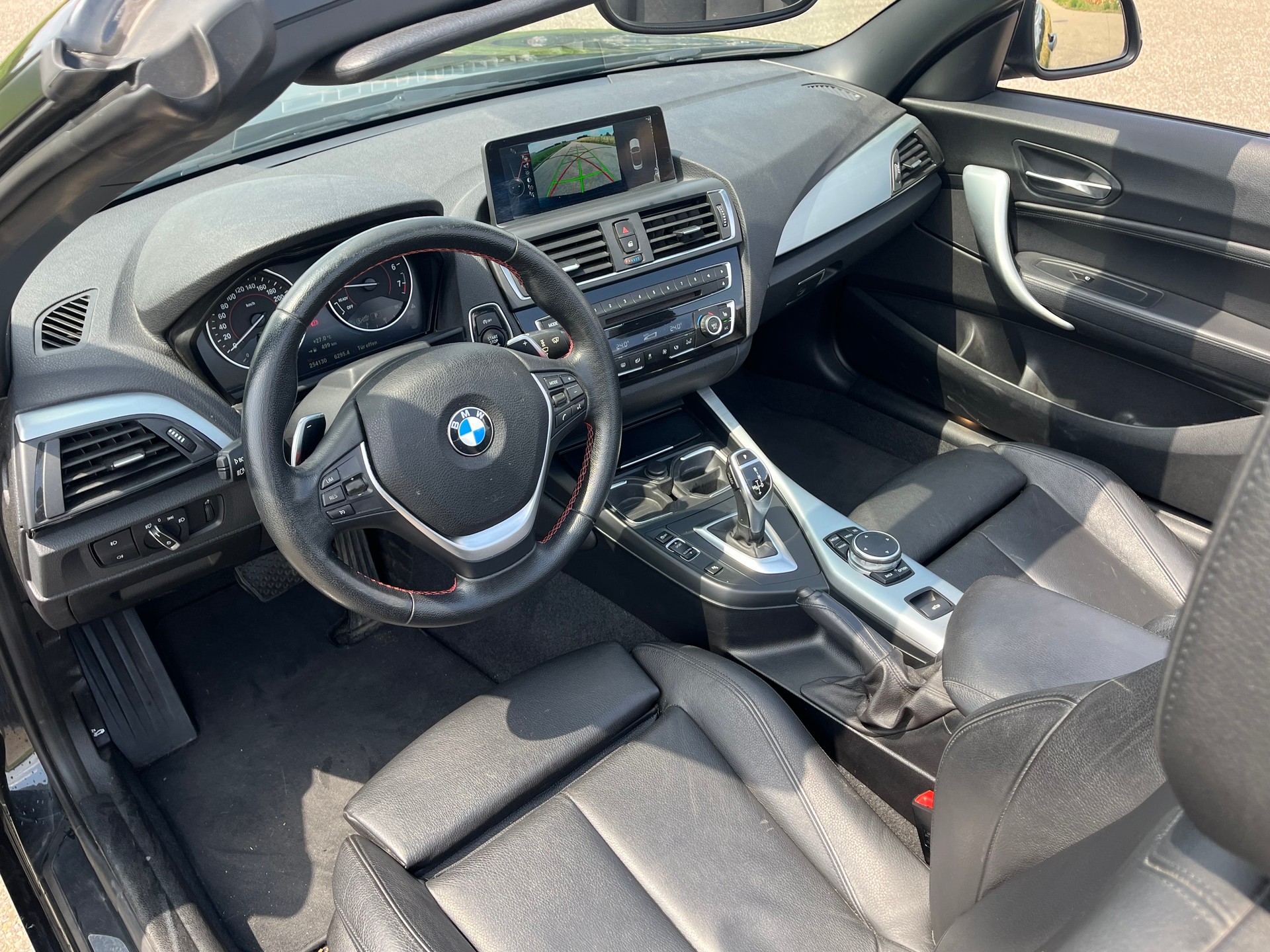 BMW 220i Luxury Line Steptronic-image-14