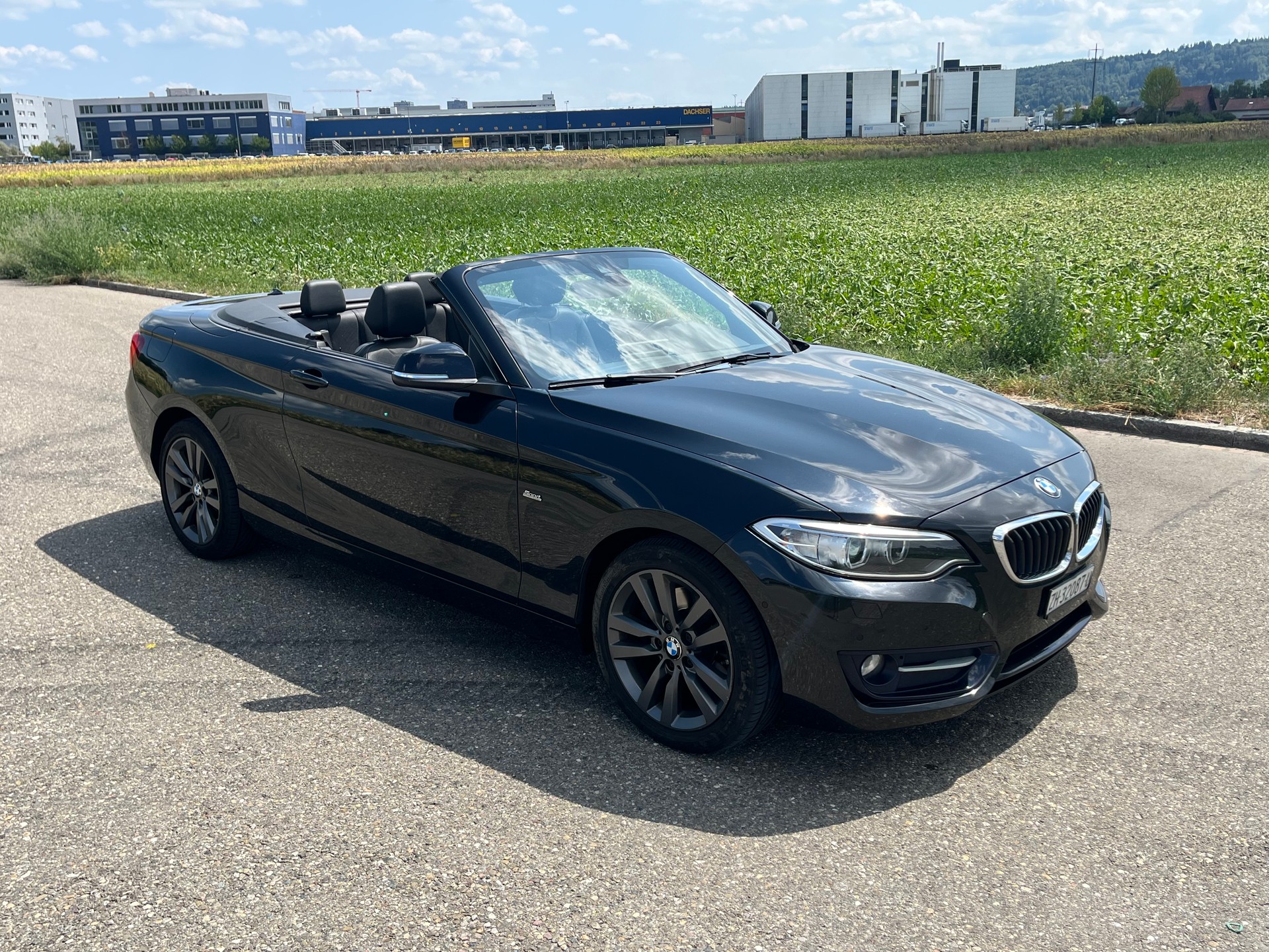 BMW 220i Luxury Line Steptronic-image-0