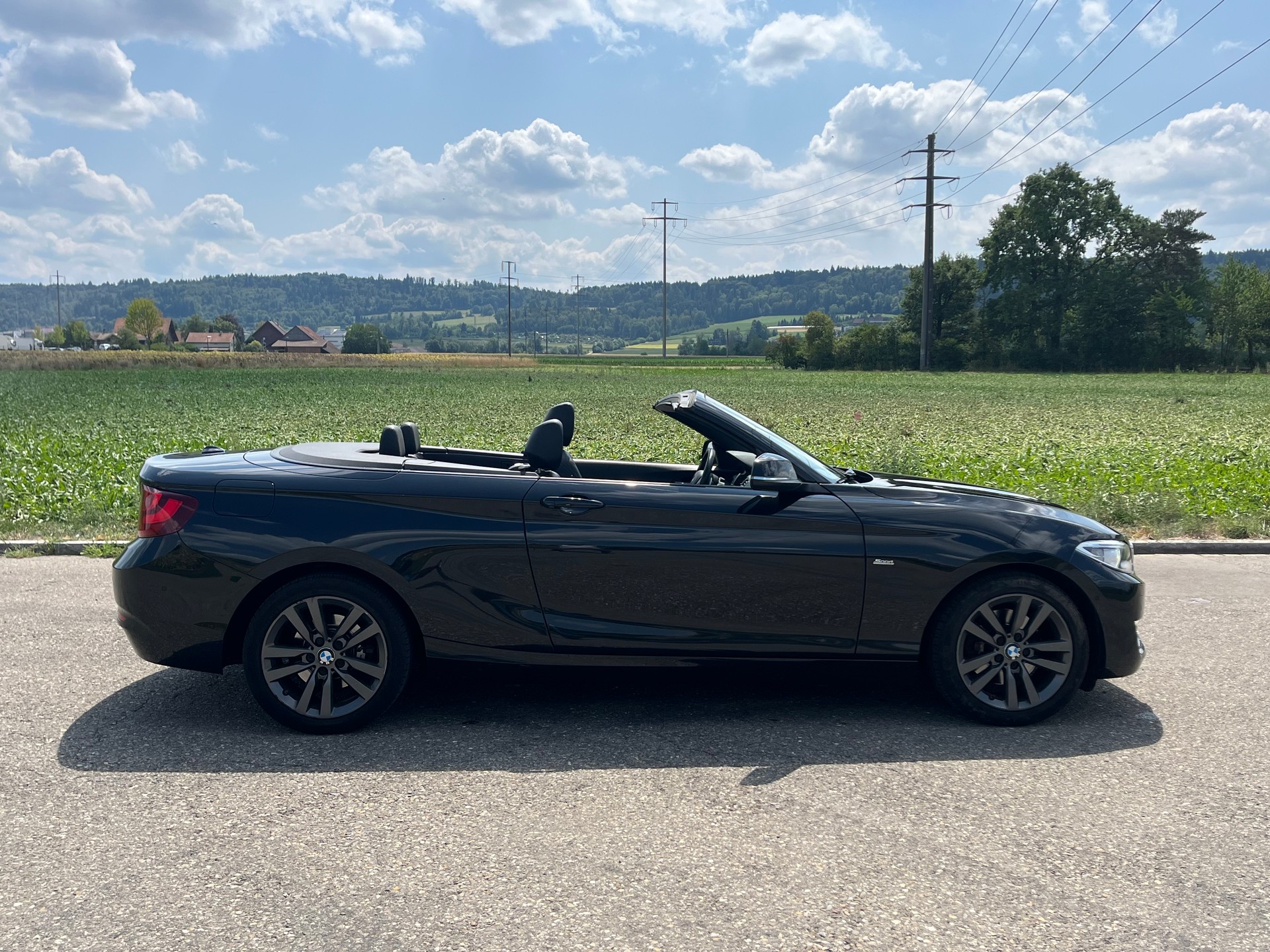 BMW 220i Luxury Line Steptronic-image-8