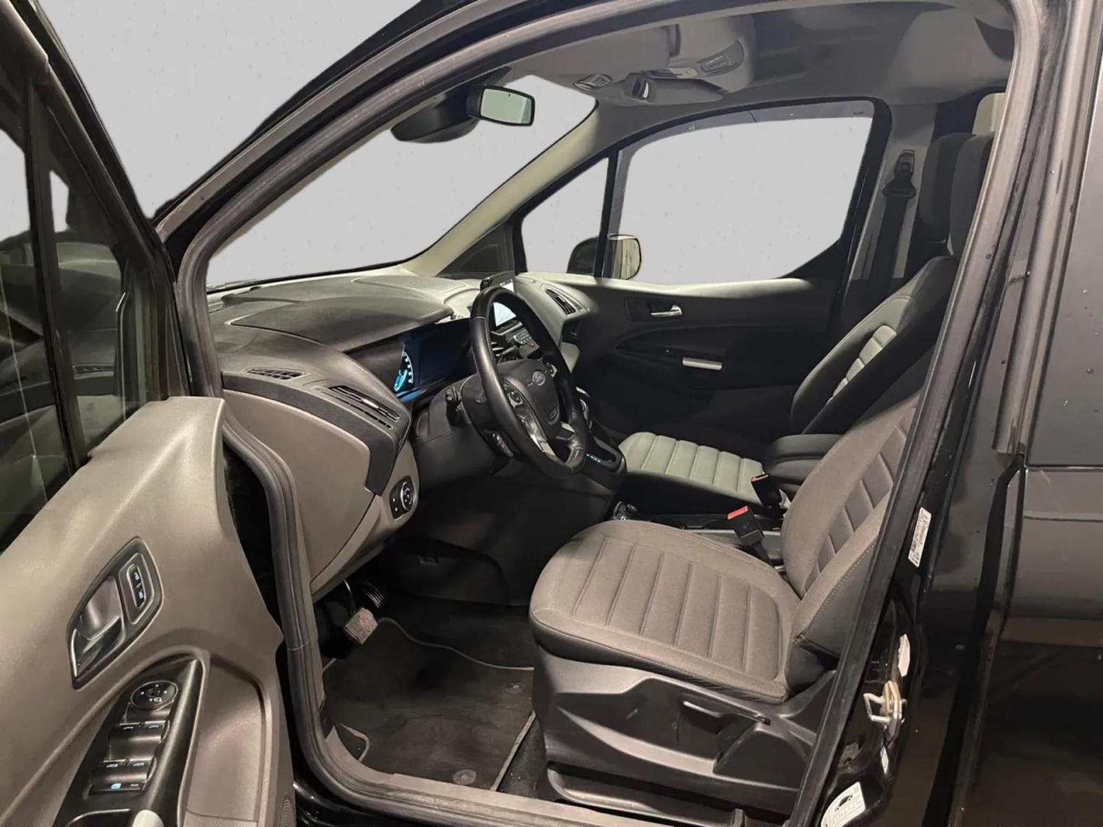 FORD Grand Tourneo Connect 1.5 EcoBlue Titanium Automat-image-9