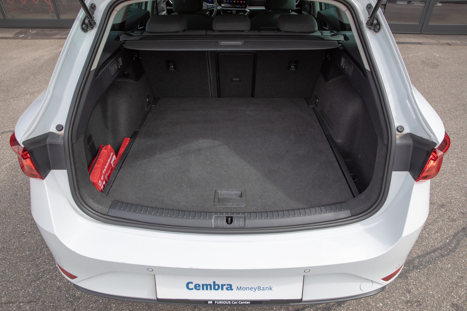 SEAT Leon ST 2.0 TDI EVO DSG Style-image-13