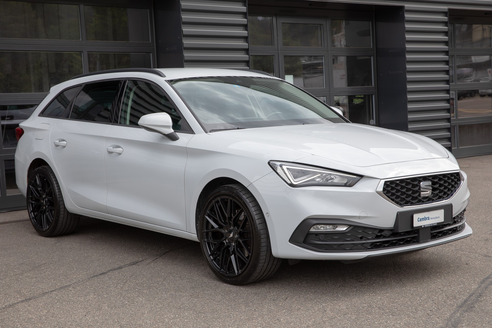 SEAT Leon ST 2.0 TDI EVO DSG Style-image-3