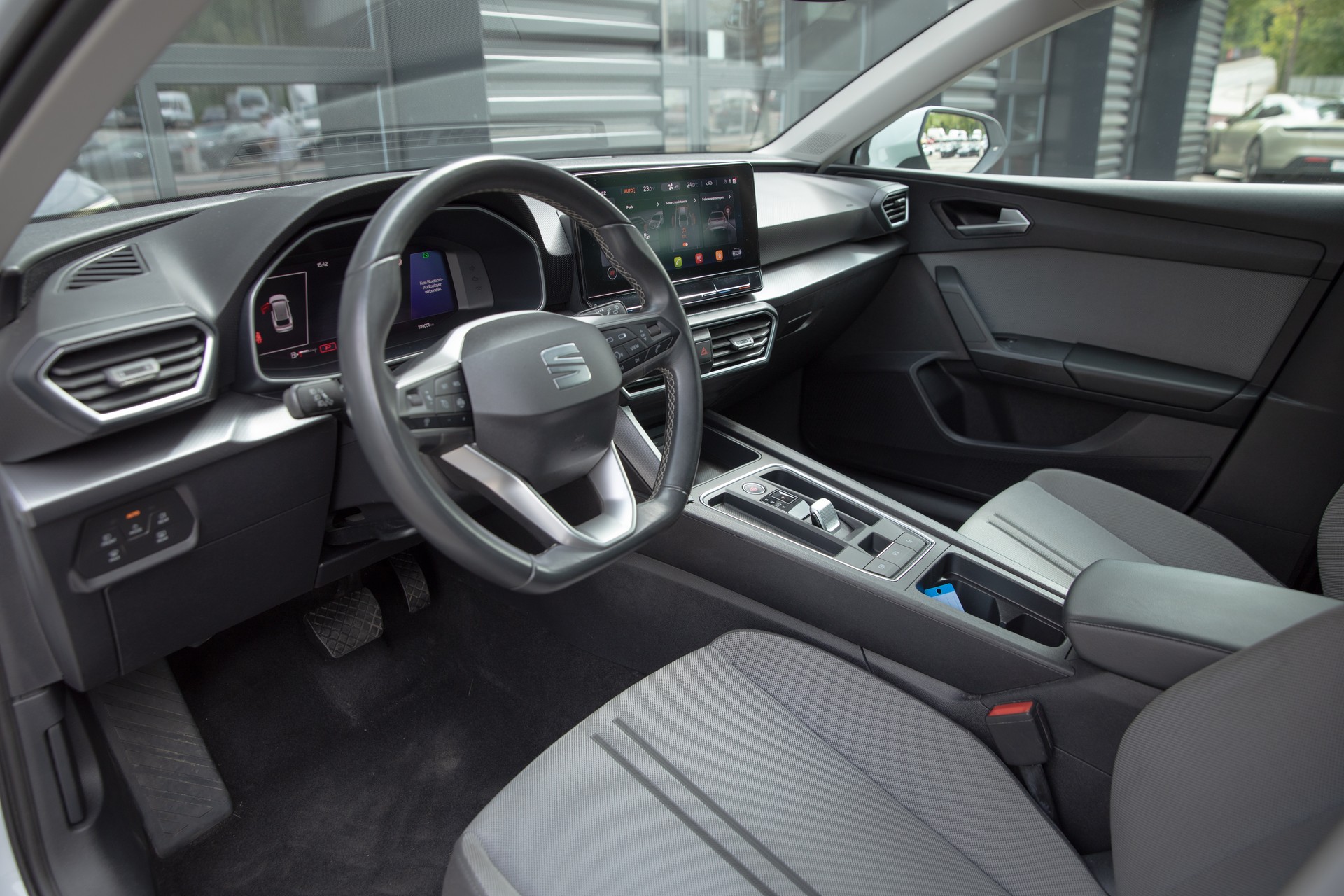 SEAT Leon ST 2.0 TDI EVO DSG Style-image-8
