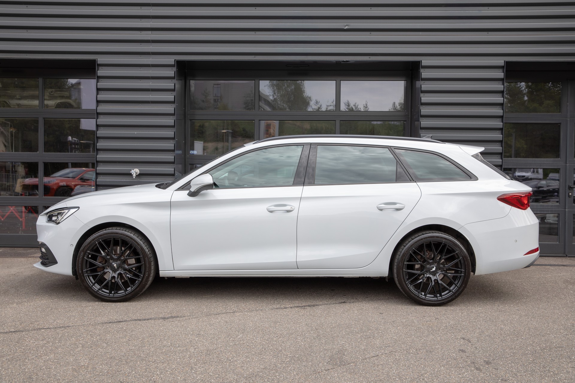 SEAT Leon ST 2.0 TDI EVO DSG Style-image-6
