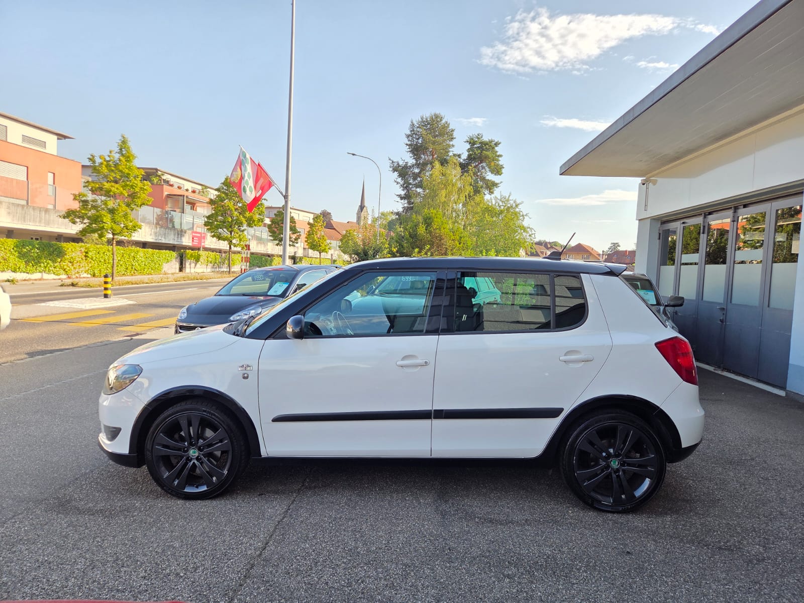 SKODA Fabia 1.2 TSI Ambition Plus DSG-image-1