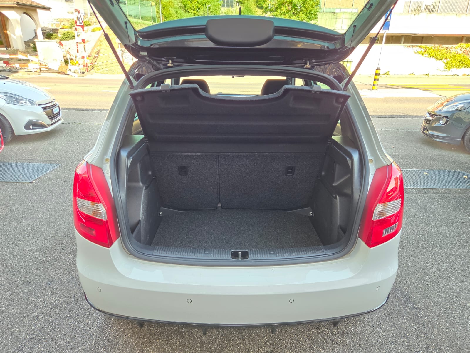 SKODA Fabia 1.2 TSI Ambition Plus DSG-image-15