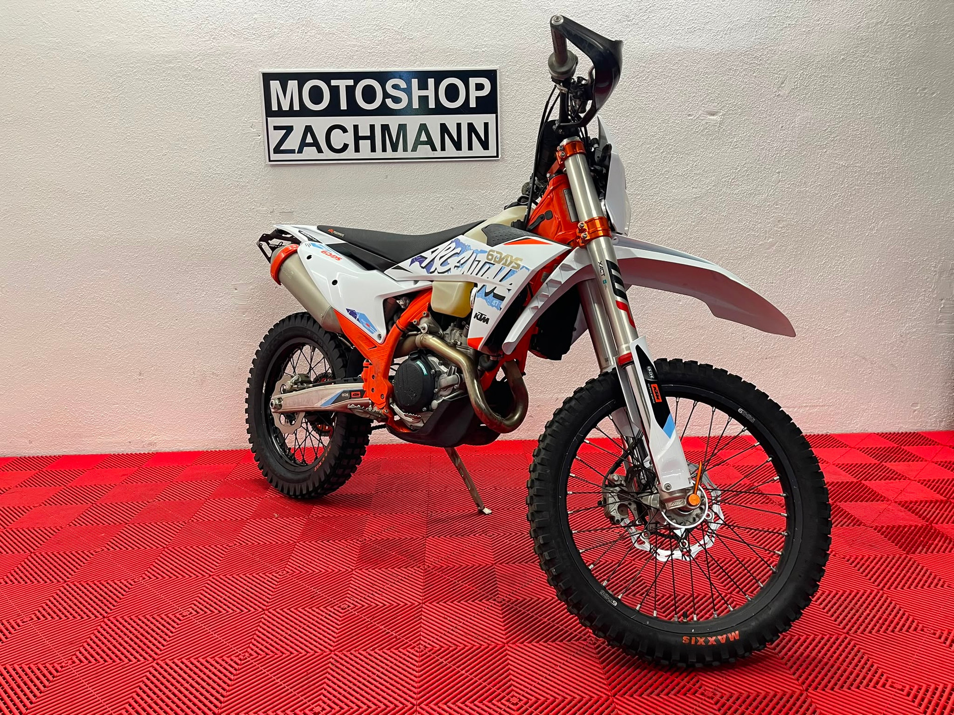 KTM 500 EXC 6Days-showroom-element-1