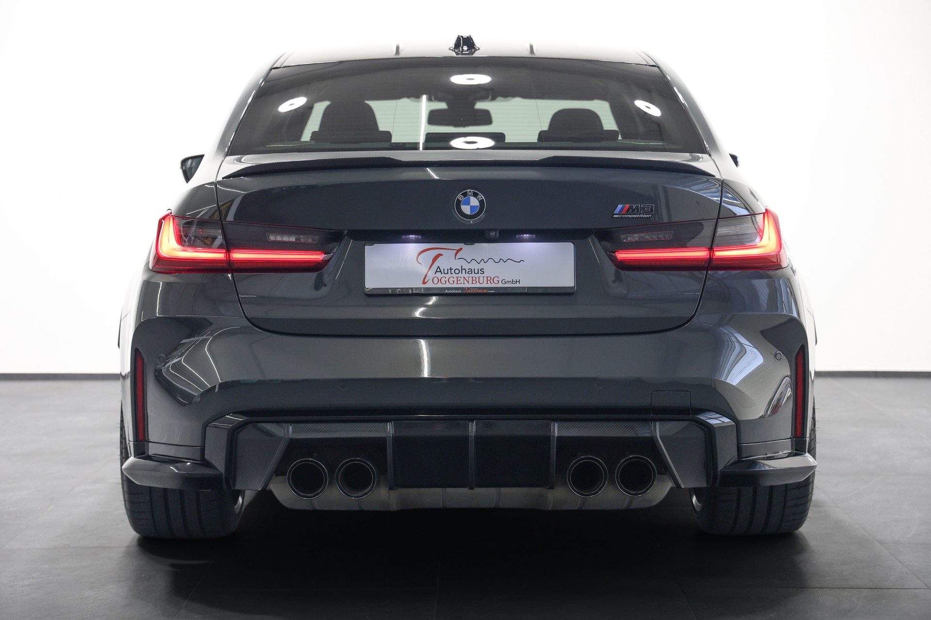 BMW M3 Competition LCI *Individual Dravitgrau*Carbon Exterieur*Carbon Interieur*Carbon Schalensitze*-image-15