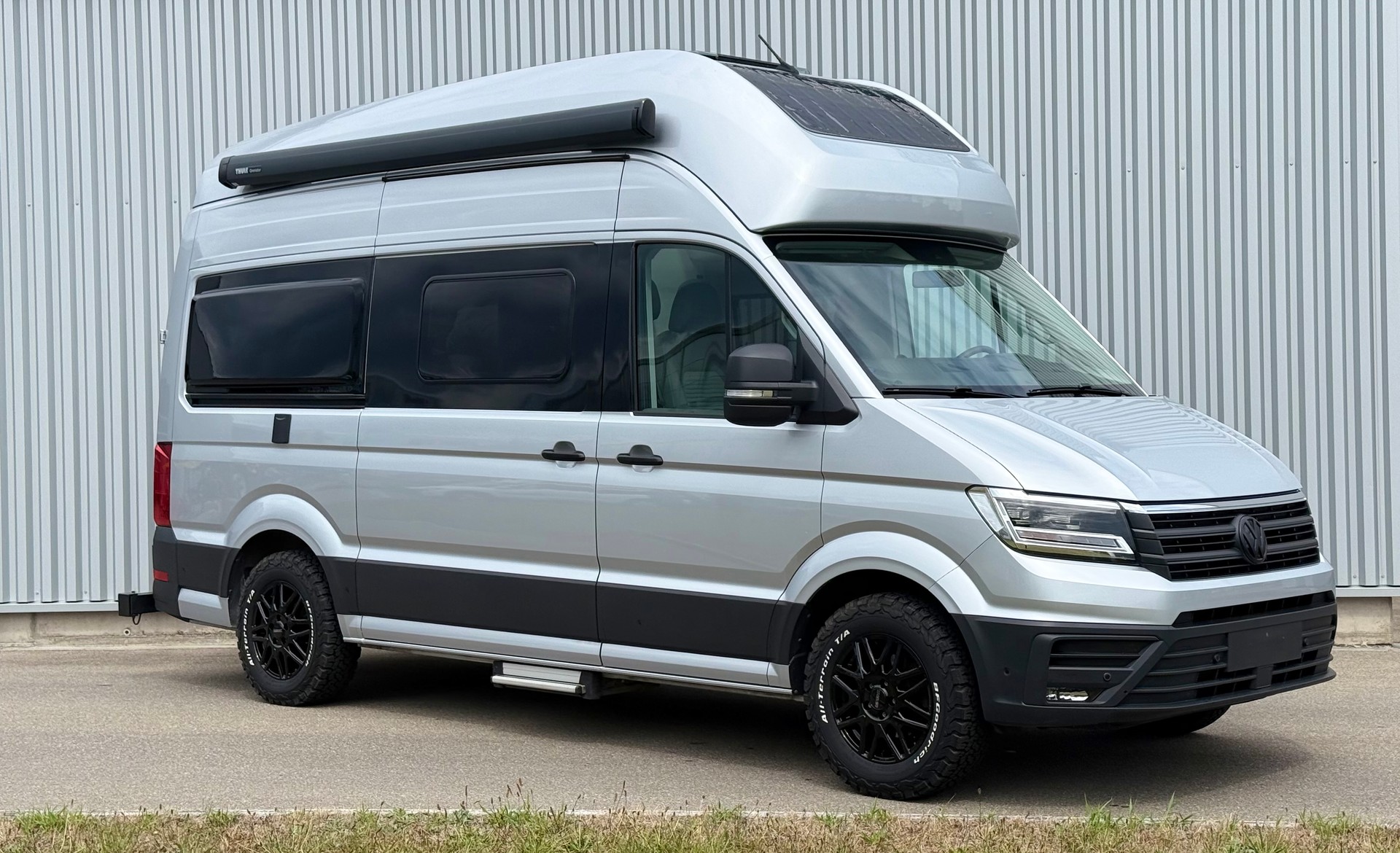 VW GRAND CALIFORNIA-image-1