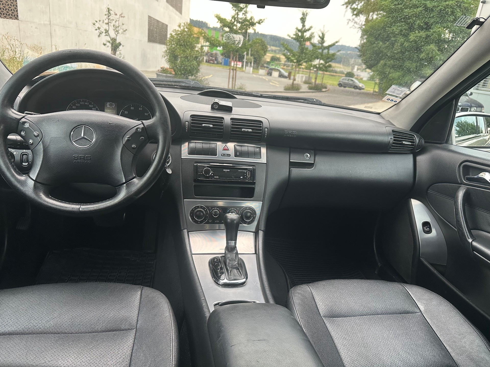 MERCEDES-BENZ C 280 Avantgarde Sport Edition 4Matic Automatic-image-10
