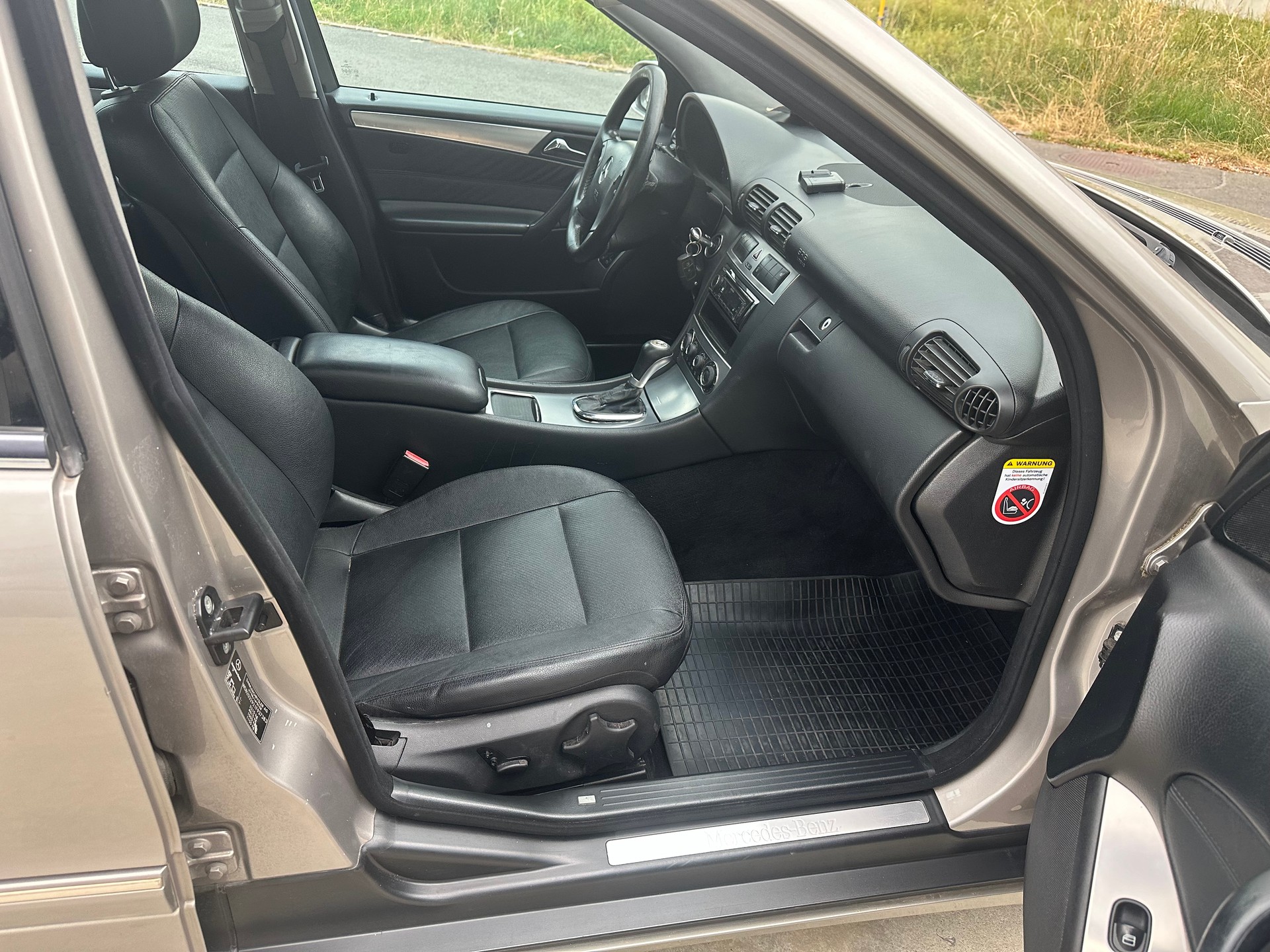 MERCEDES-BENZ C 280 Avantgarde Sport Edition 4Matic Automatic-image-8