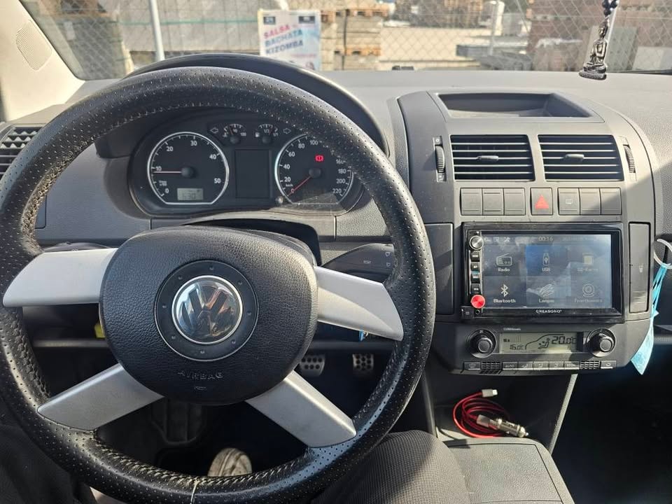 VW POLO-image-5