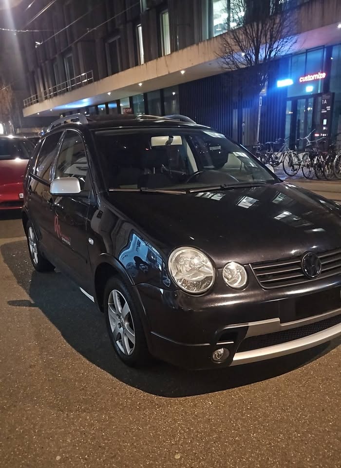 VW POLO-showroom-element-3