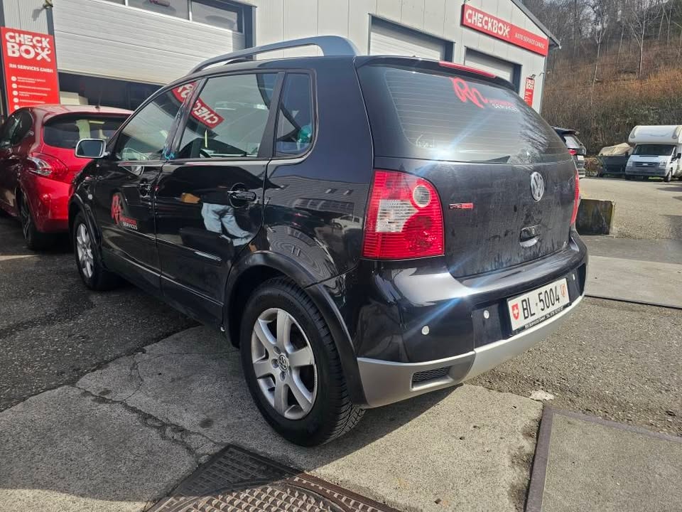 VW POLO-showroom-element-1