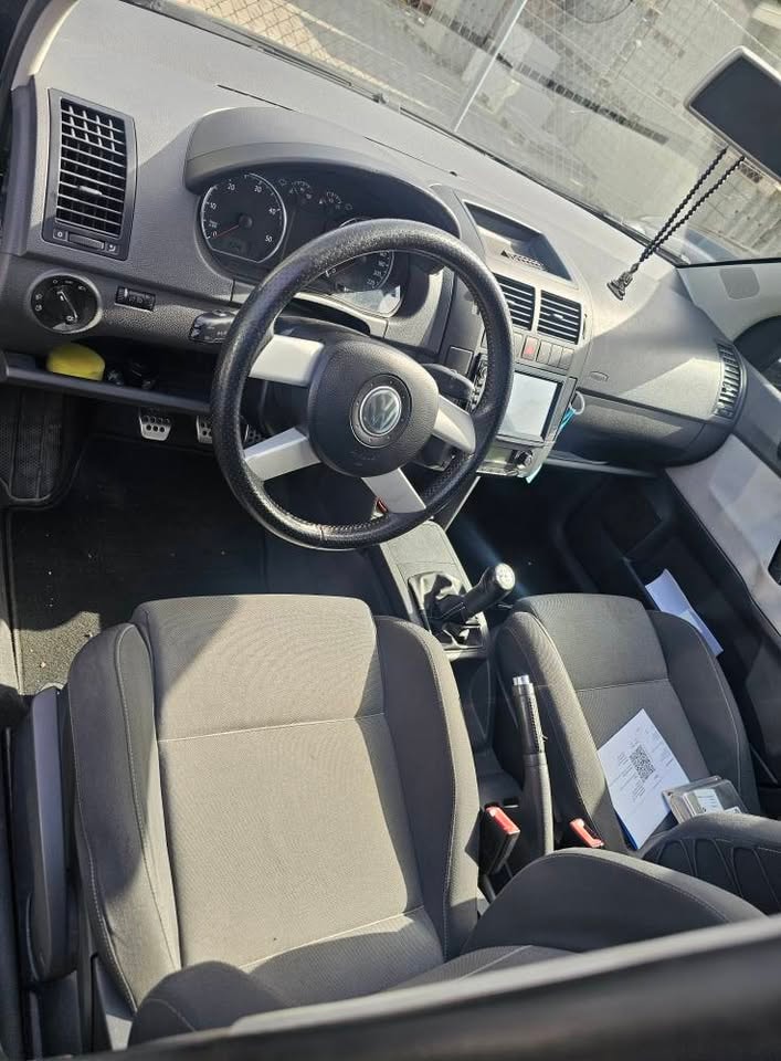 VW POLO-image-4