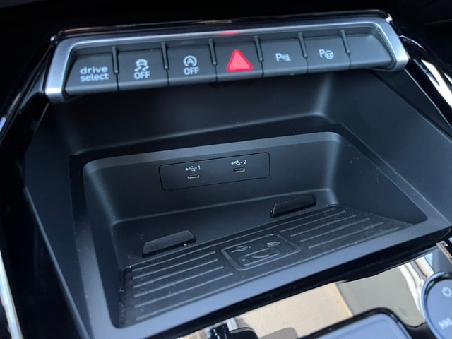 AUDI RS3 Sportback 2.5 TSI quattro S-tronic-image-22