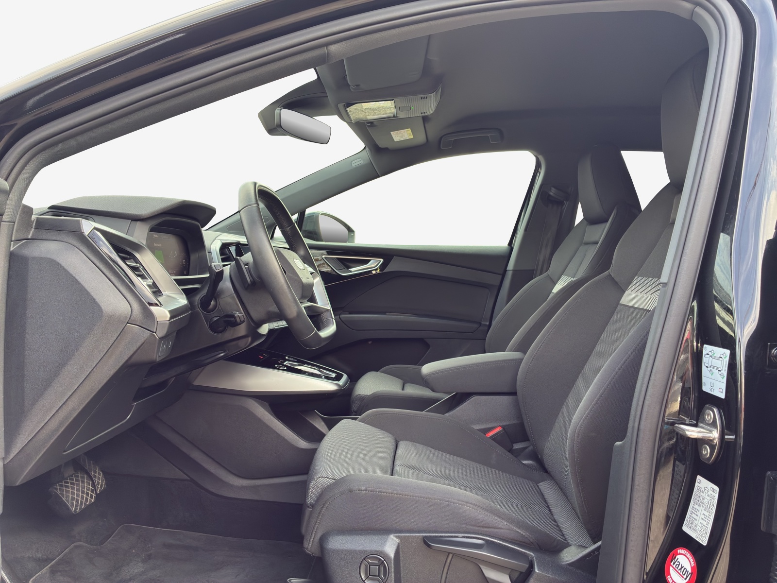 AUDI Q4 e-tron 35-image-7
