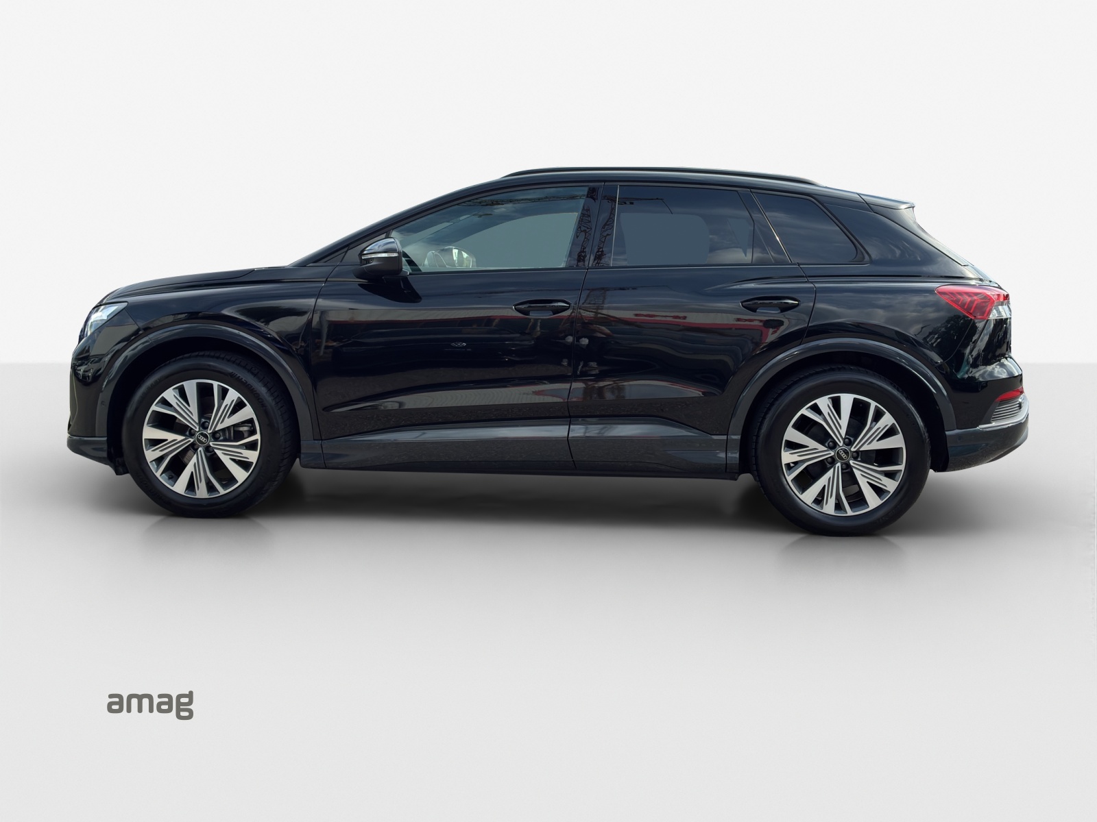 AUDI Q4 e-tron 35-image-1