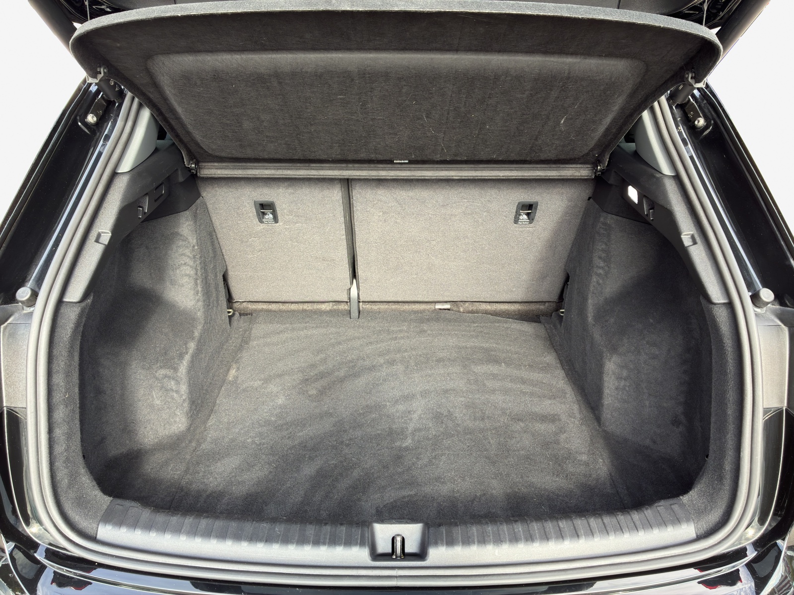 AUDI Q4 e-tron 35-image-12