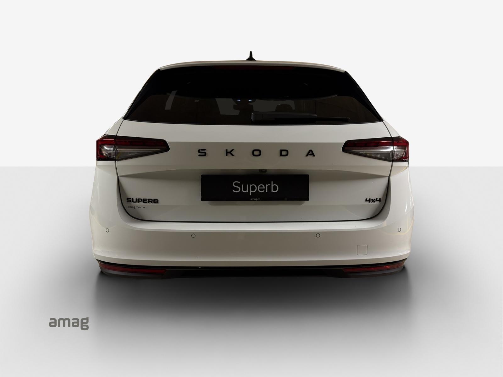 SKODA Superb Combi 2.0 TSI Sportline 4x4 DSG-image-3