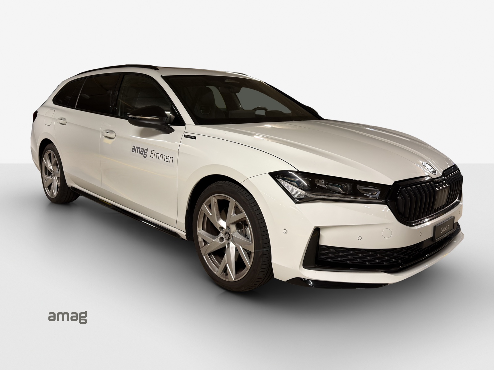 SKODA Superb Combi 2.0 TSI Sportline 4x4 DSG-image-5