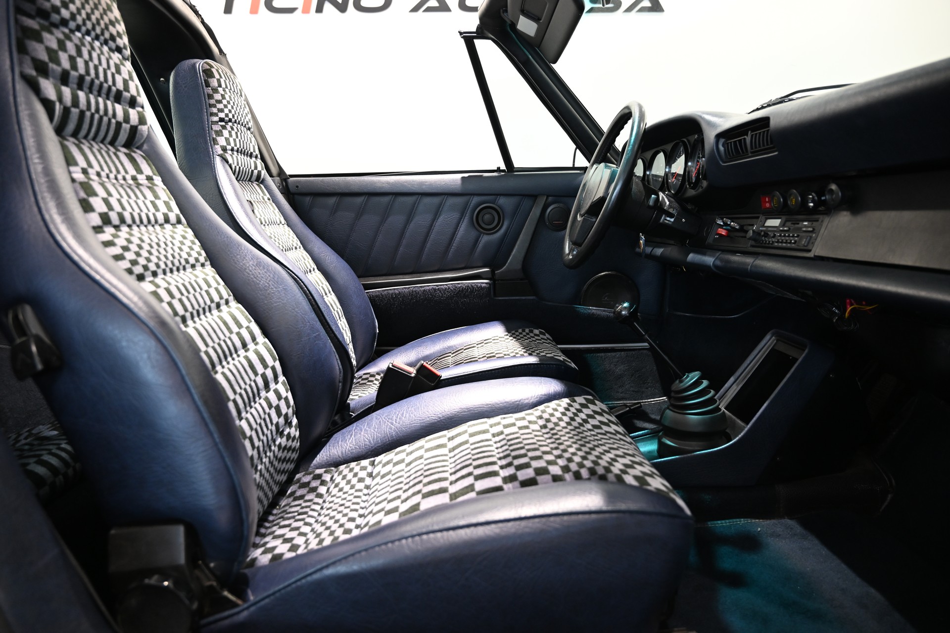 PORSCHE Porsche 911 SC Targa 3.0-image-6