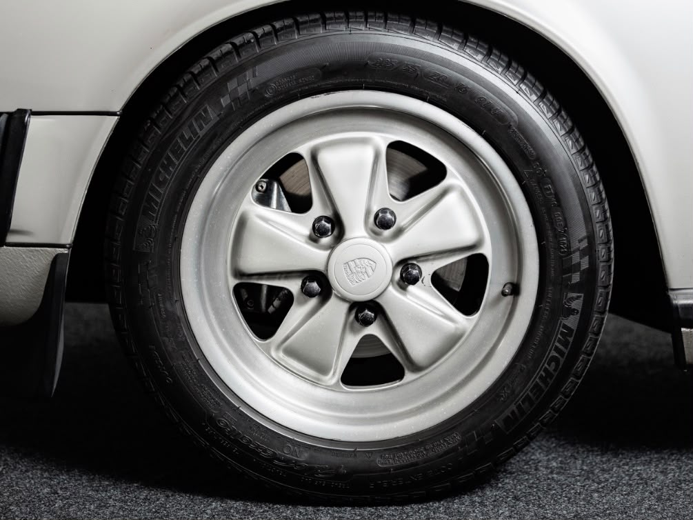 PORSCHE Porsche 911 SC Targa 3.0-image-12