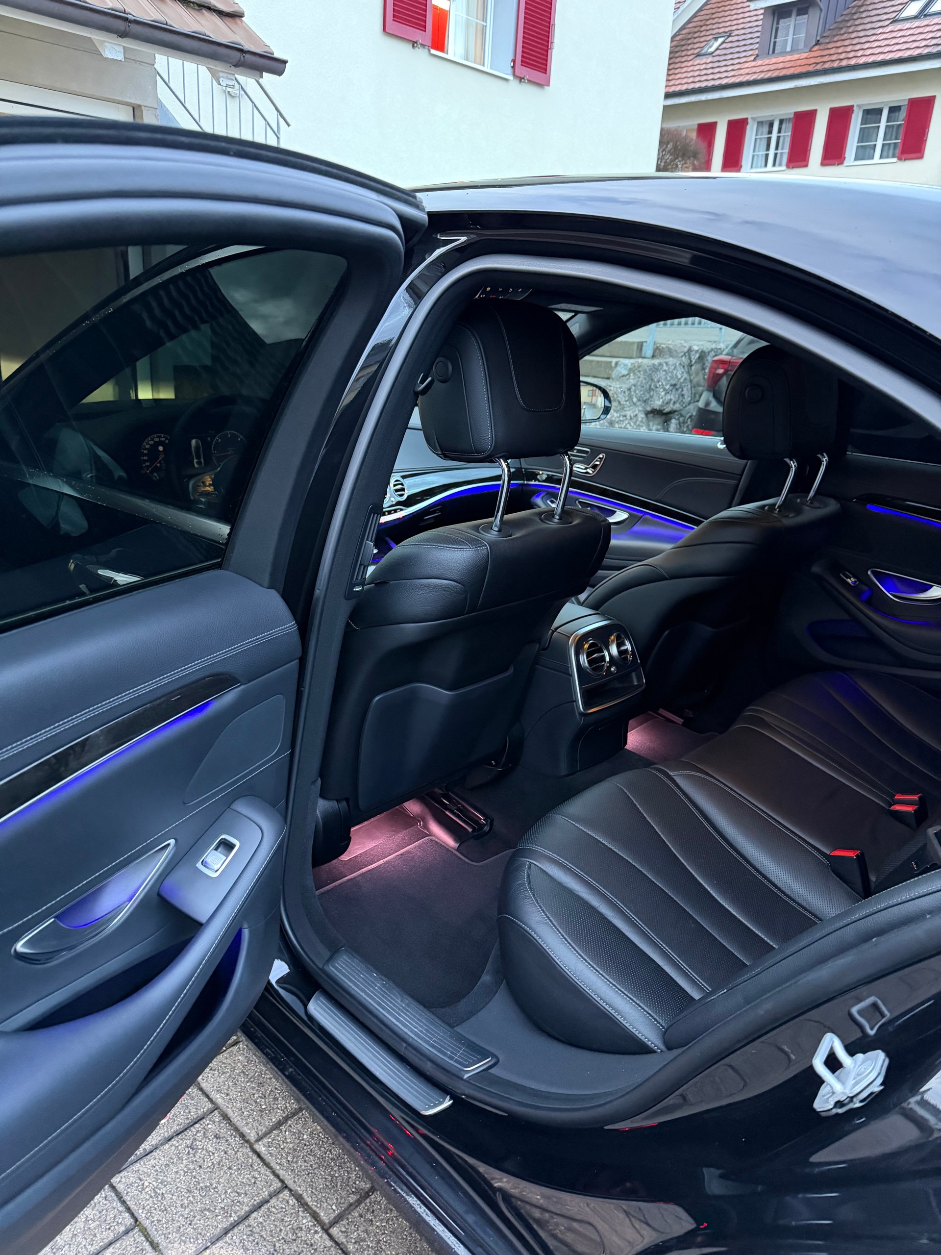 MERCEDES-BENZ S 400 d 4matic-image-5