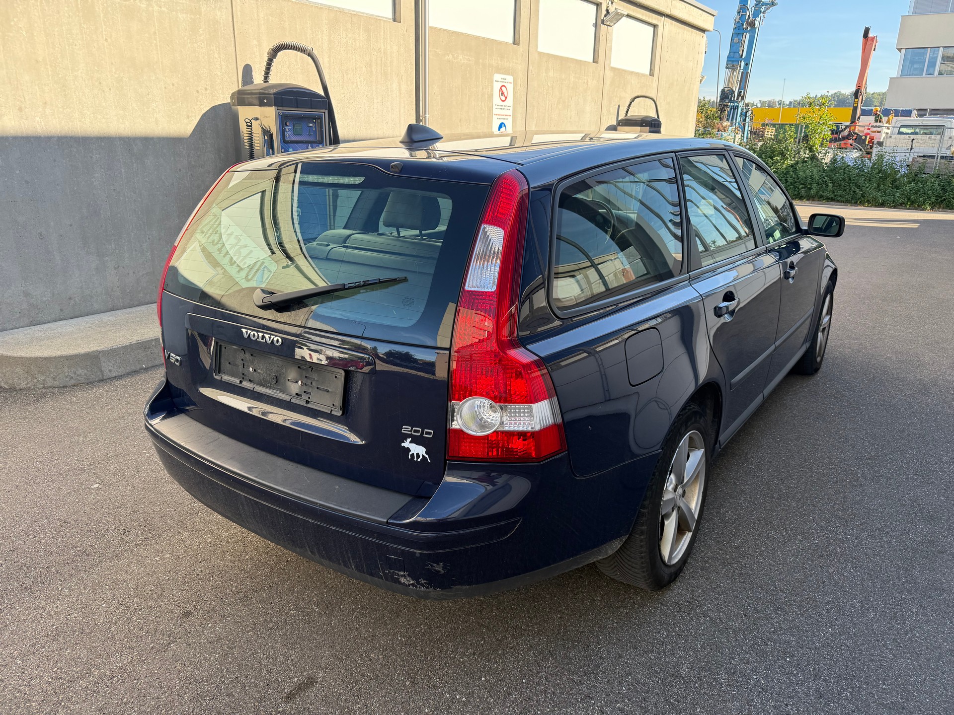 VOLVO V50 2.0D Momentum-image-3