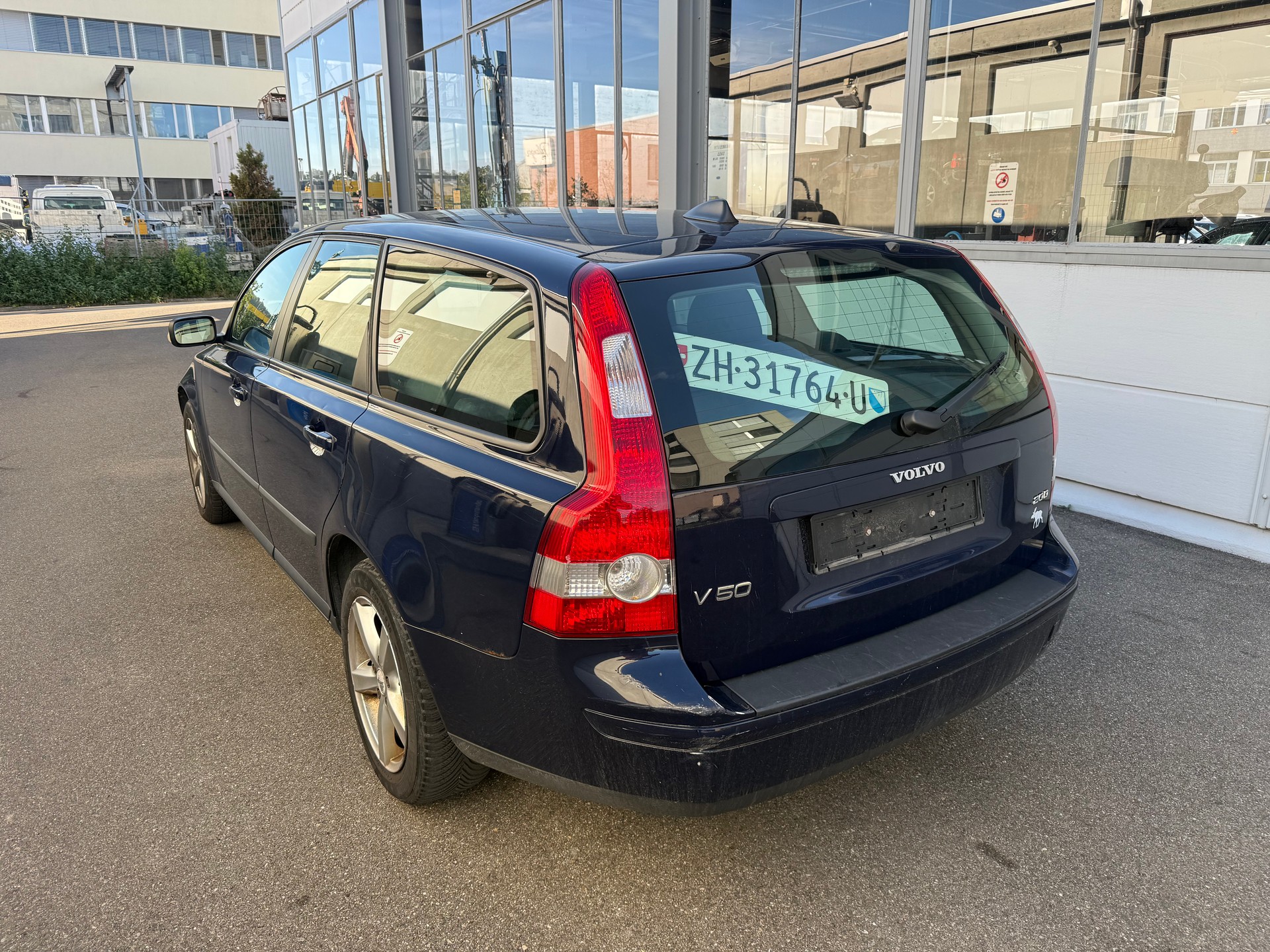 VOLVO V50 2.0D Momentum-image-4