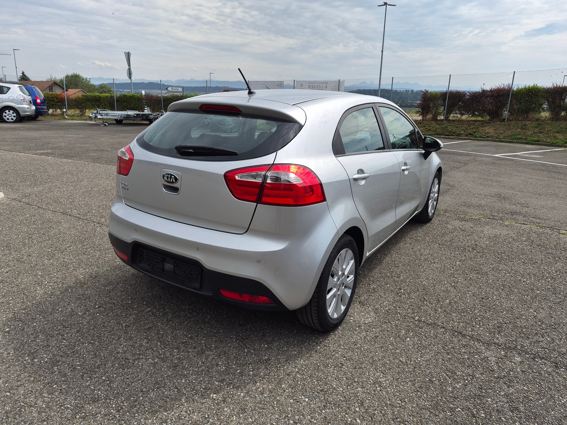 KIA Rio 1.4 CVVT Style Automatic-image-1