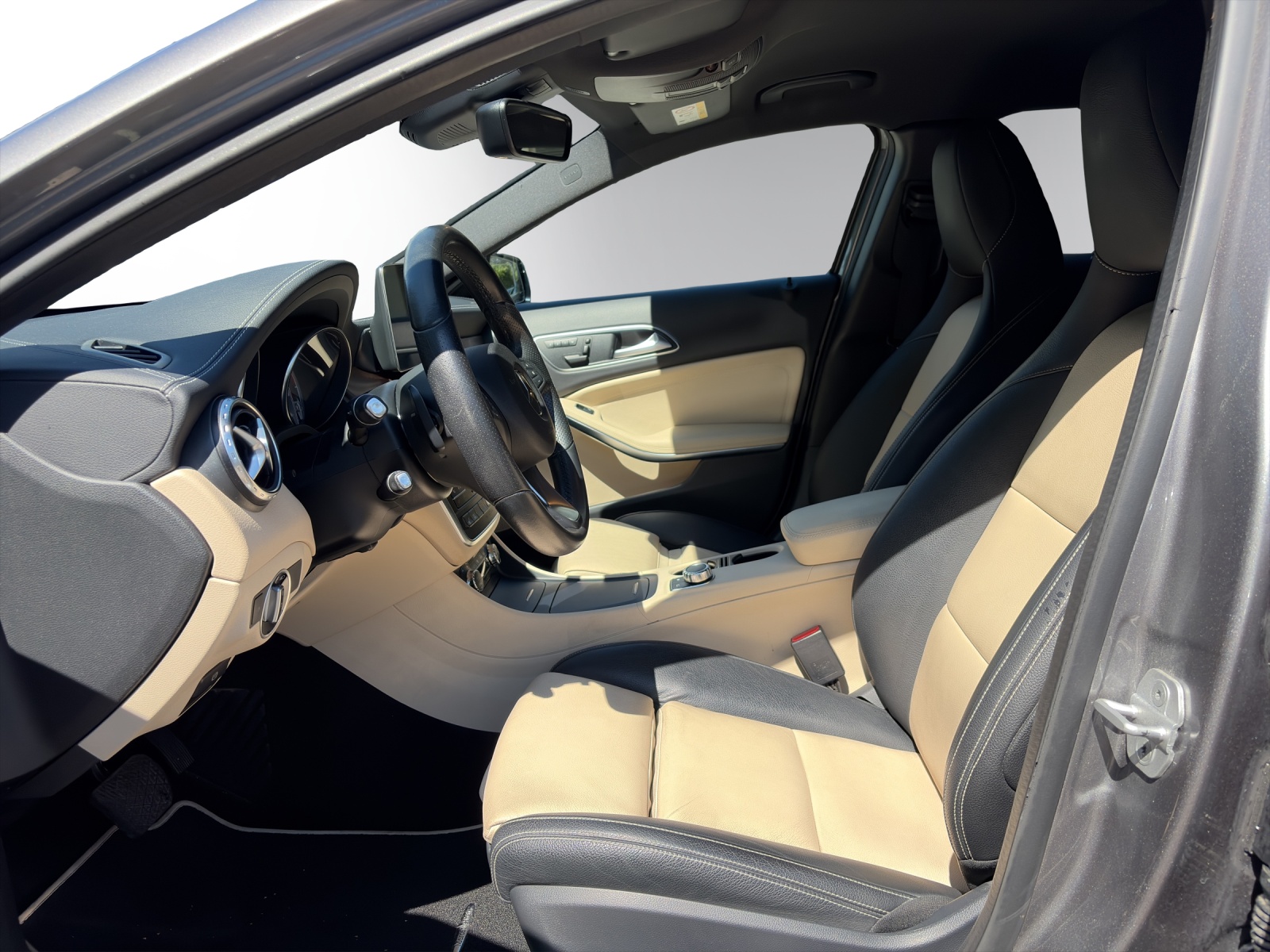 Image MERCEDES-BENZ GLA-250 GLA 250 Urban 4Matic