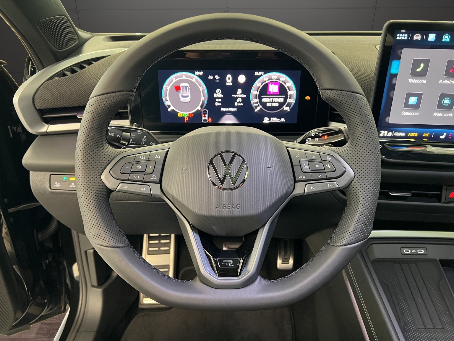 VW T-Roc 1.5 eTSI mHEV R-Line DSG-image-6