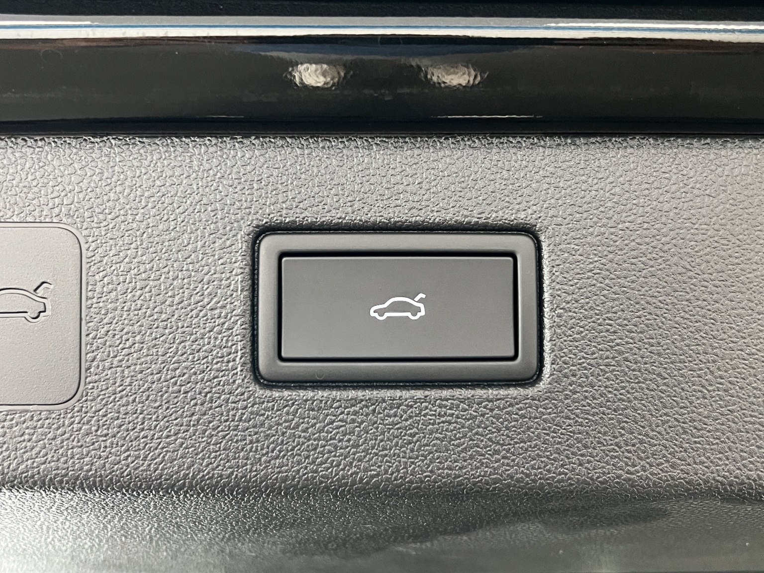 VW T-Roc 1.5 eTSI mHEV R-Line DSG-image-14