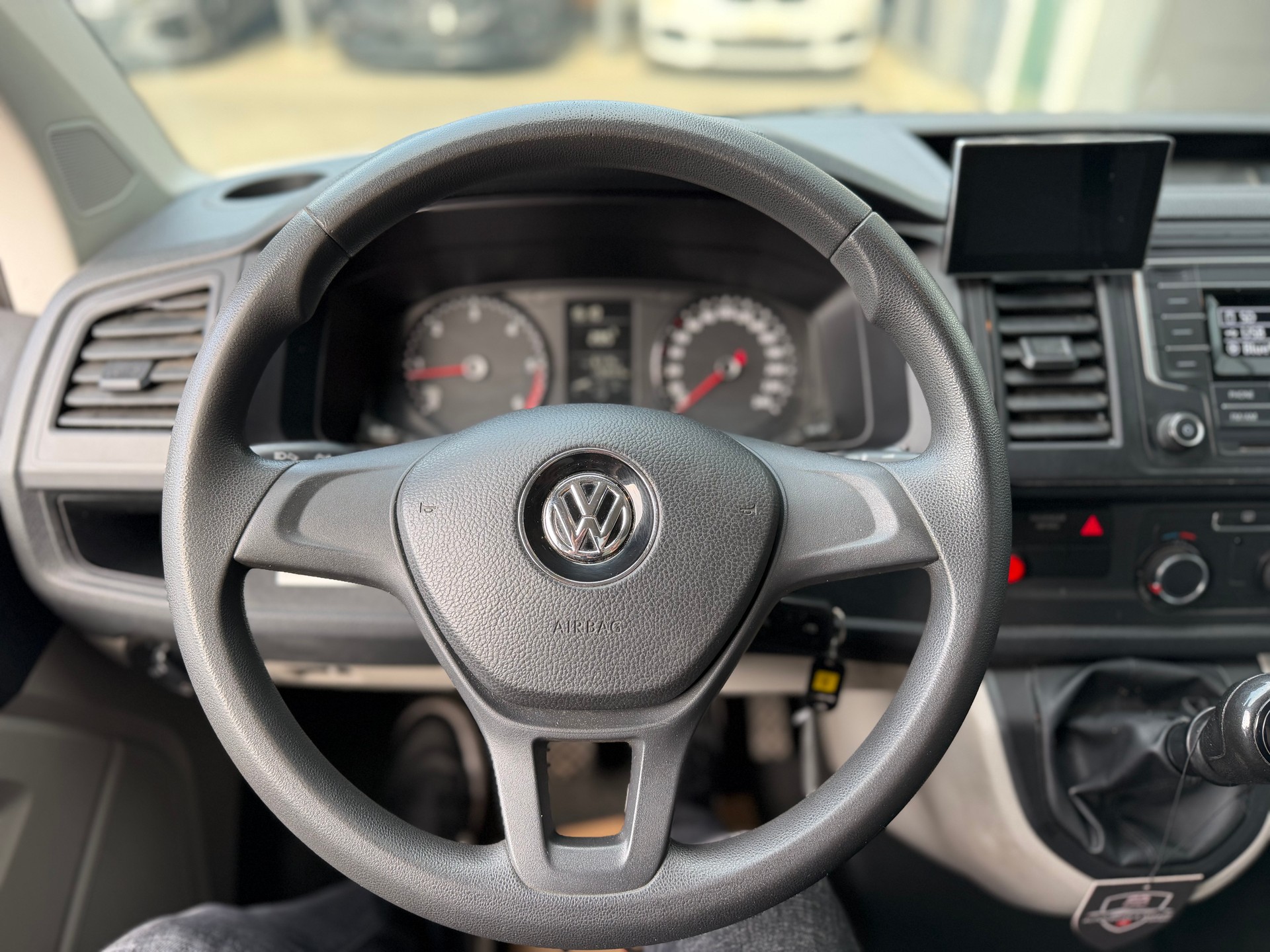 VW T6 2.0 TDI 150 PS 4Motion °° Hebebühne °° AHK 2500 KG °°-image-11