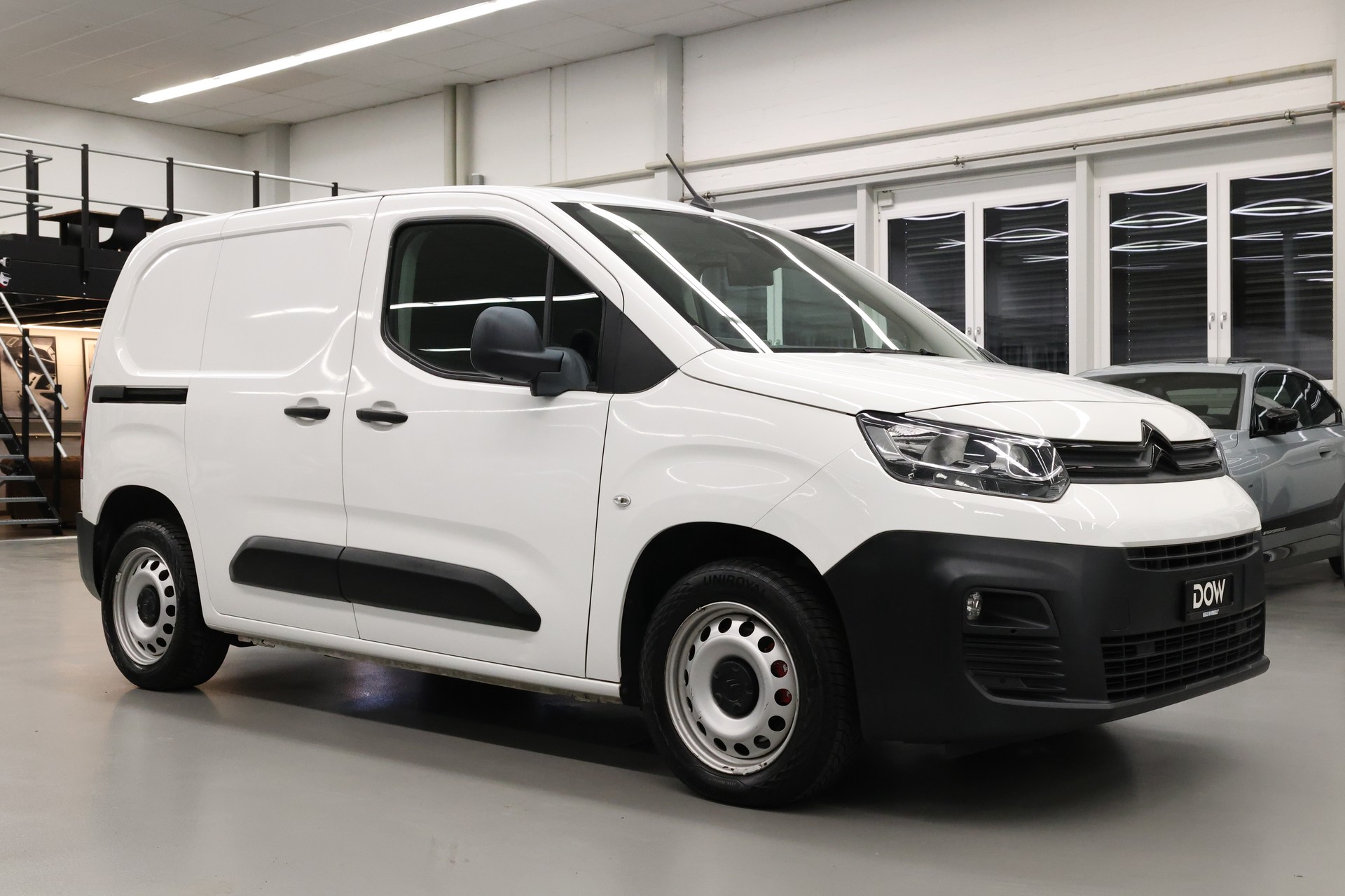 CITROEN Berlingo 1000 Standard 1.6 BlueHDi 100 Driver S/S-image-1
