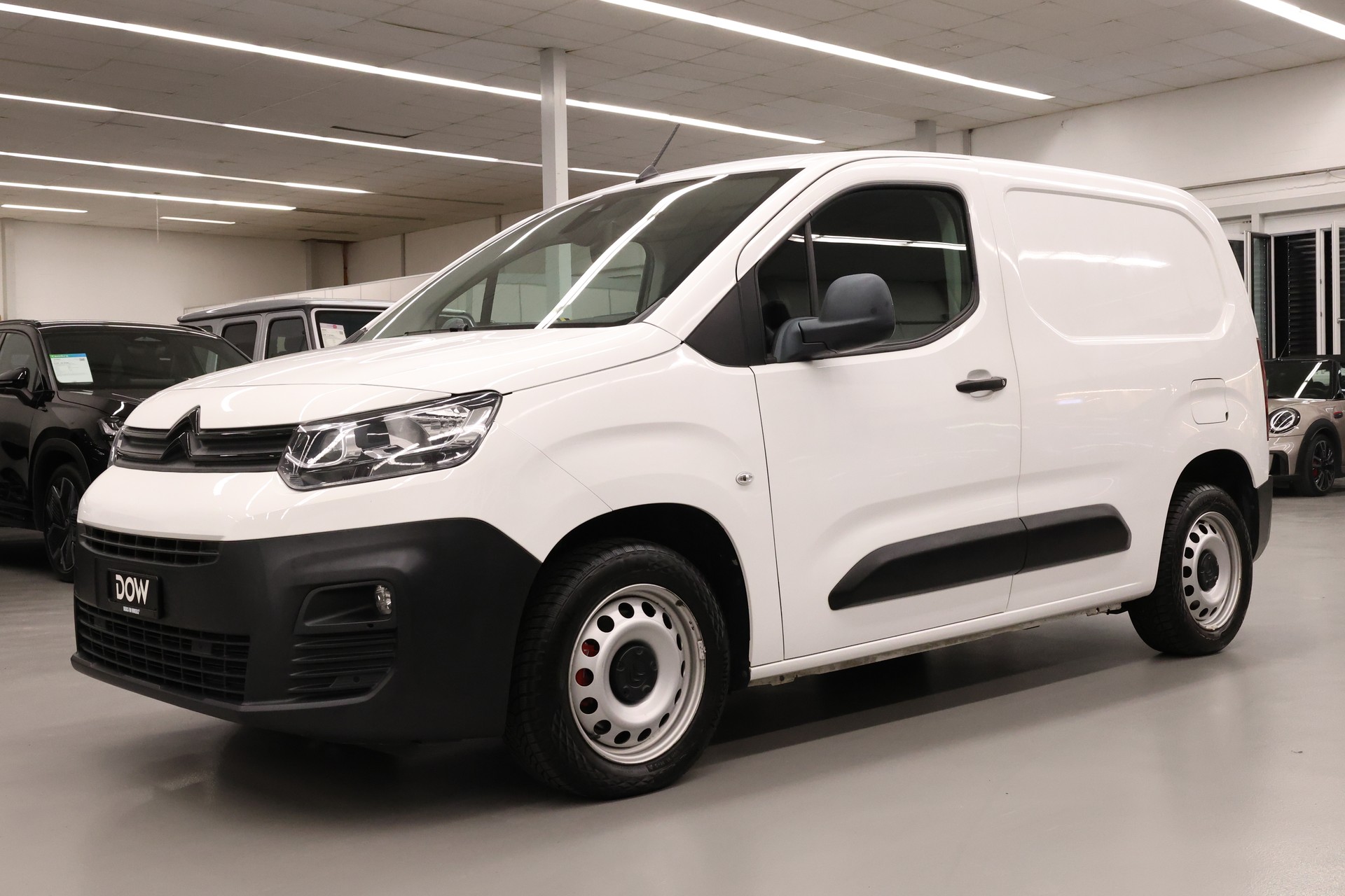 CITROEN Berlingo 1000 Standard 1.6 BlueHDi 100 Driver S/S-image-2